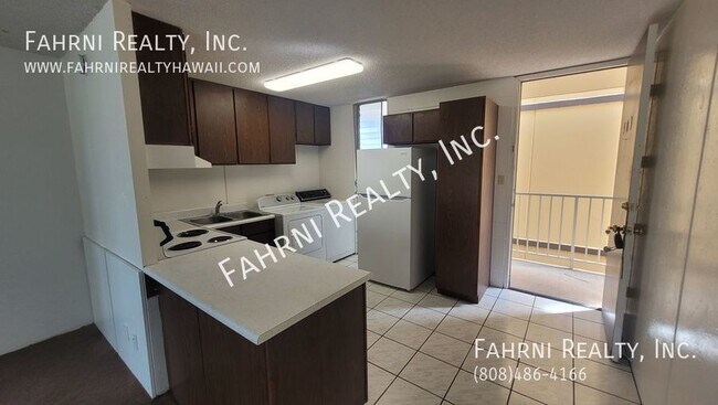 Building Photo - 95-2040 Waikalani Place E-503-