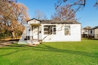 Building Photo - 2309 N Xanthus Ave