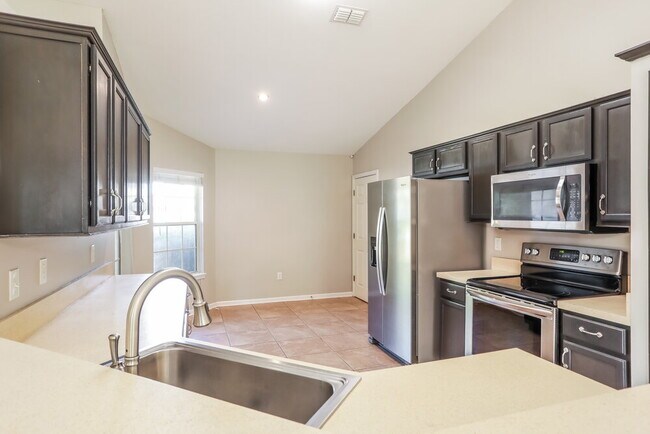 Building Photo - 3289 Avalon Dr