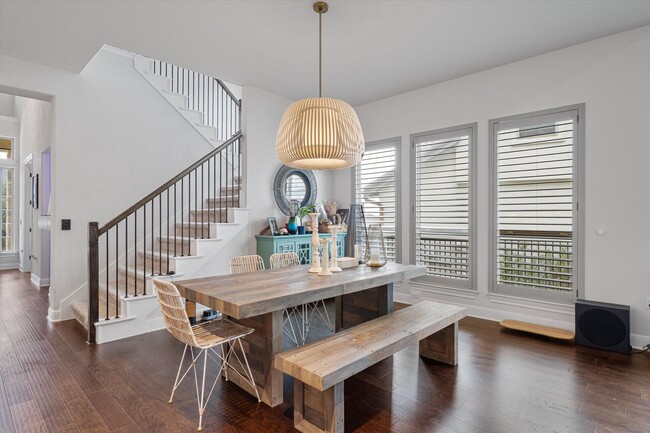 Building Photo - Stunning 4-Bedroom Home in Northwest Austi...