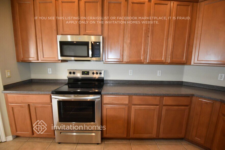 Building Photo - 1815 Mira Lago Cir