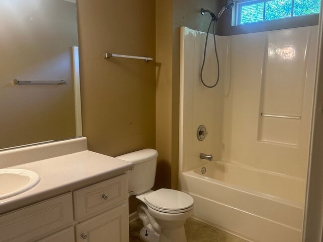 Building Photo - Prime Location * Evans Home * Screened Porch