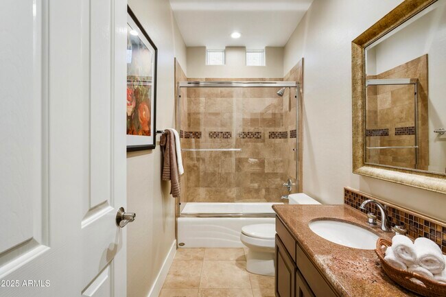 Building Photo - 10637 E Blanche Dr