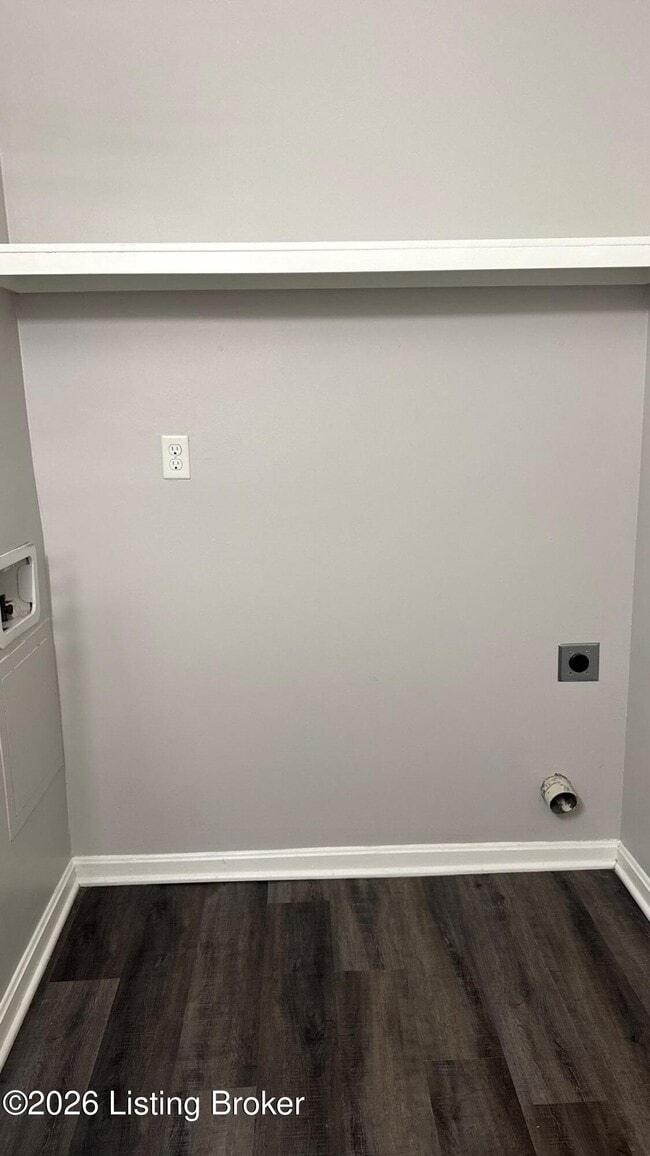 Building Photo - 6512 Six Mile Ln