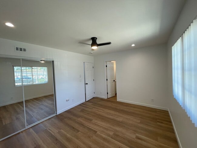Building Photo - Freshly Remodeled & Full of Charm on Banbury