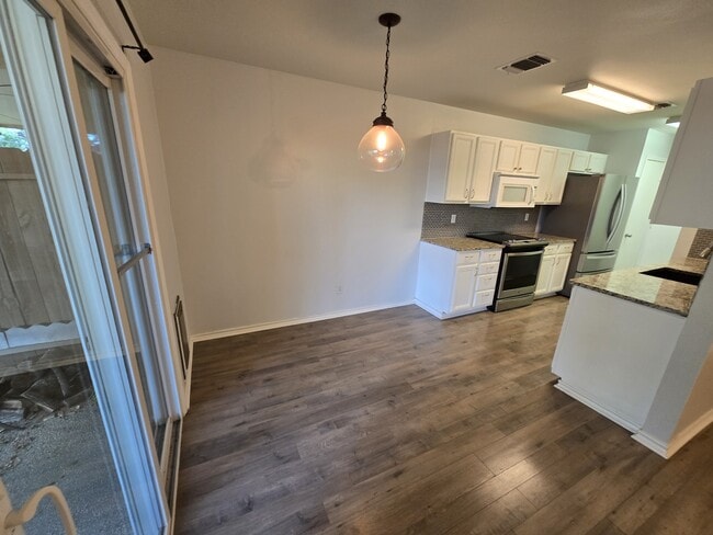Building Photo - 7914 Galaway Bay