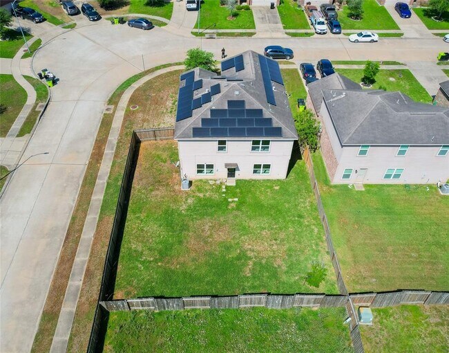 Building Photo - 5123 Harbor Palm Dr
