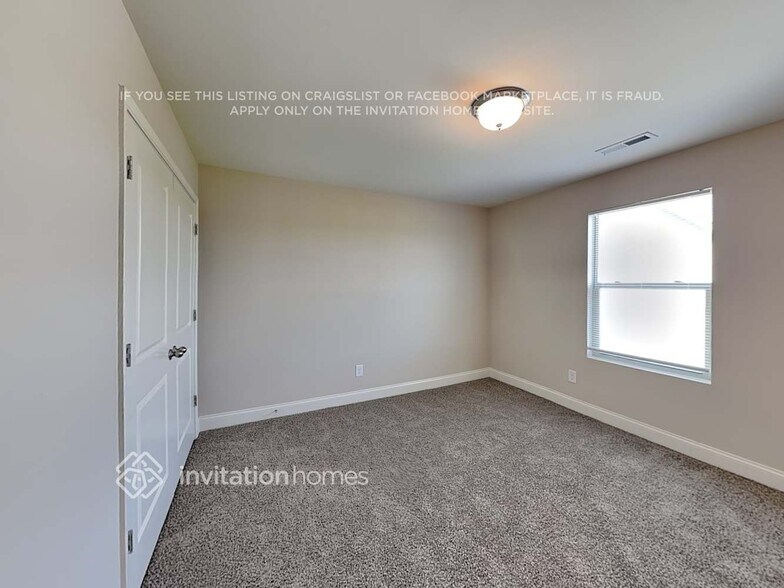 Building Photo - 5355 Roberta Crossing Dr