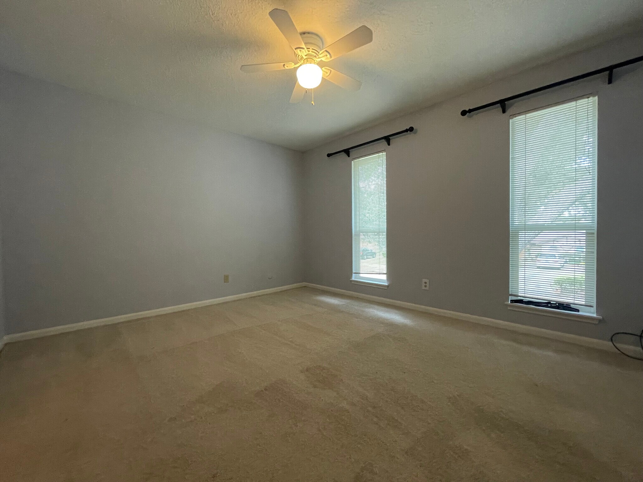 Building Photo - 15714 Mill Point Dr