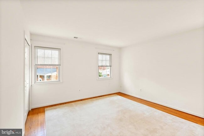 Building Photo - 7109 Davis Ct