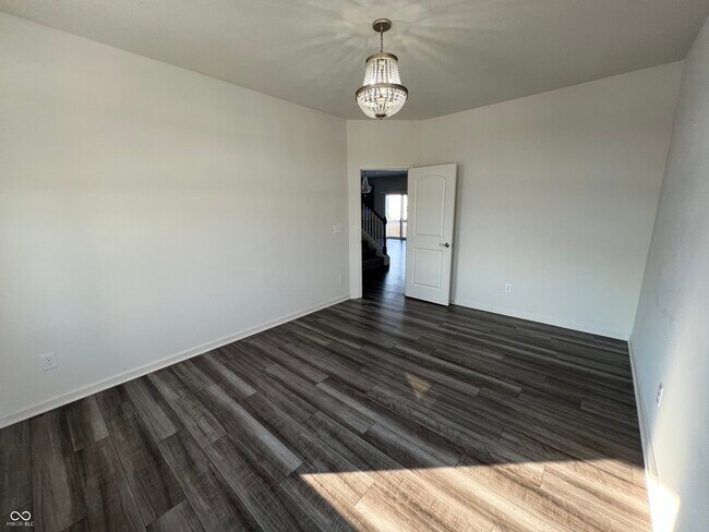 Building Photo - 5374 Noble Crossing Pkwy W