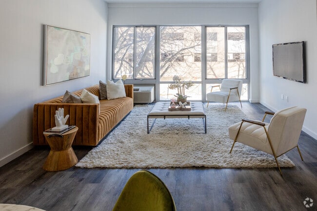 1 Bdr, 1 Bath 776 sf Living Space - 100 Evergreen Pl, East Orange, NJ 07018