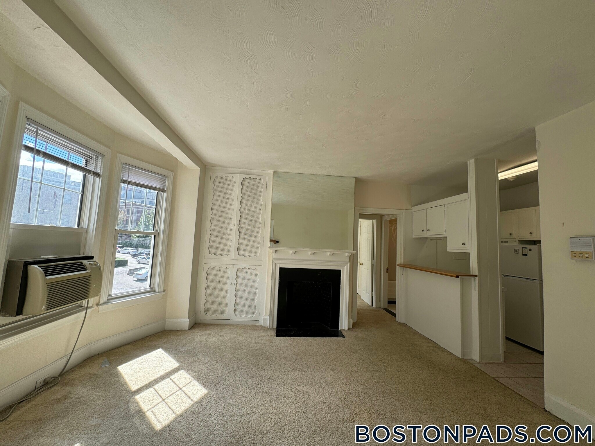 Building Photo - 1223 Beacon St
