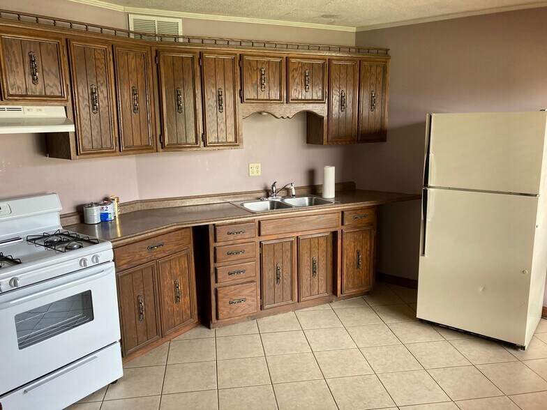 Building Photo - 407 W Stephen Foster Ave