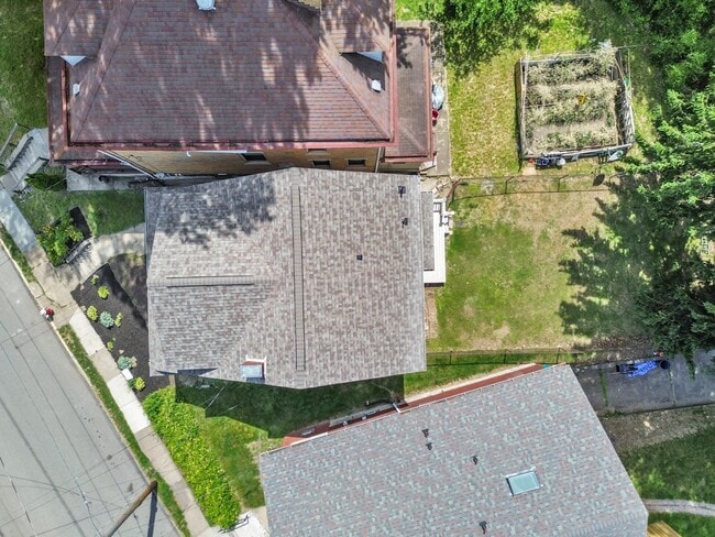 Building Photo - 349 Ridgewood Ave