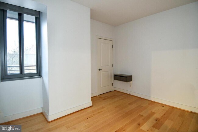 Building Photo - 2001 15th St N