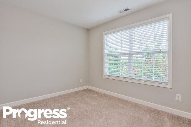 Building Photo - 1320 Trailing Rose Ct