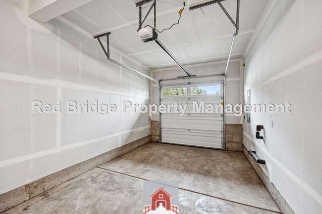 Building Photo - 2795 S Heather St