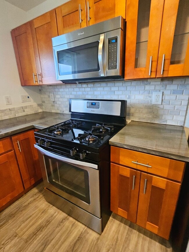 Building Photo - 2 Bedroom Unit in Hilo