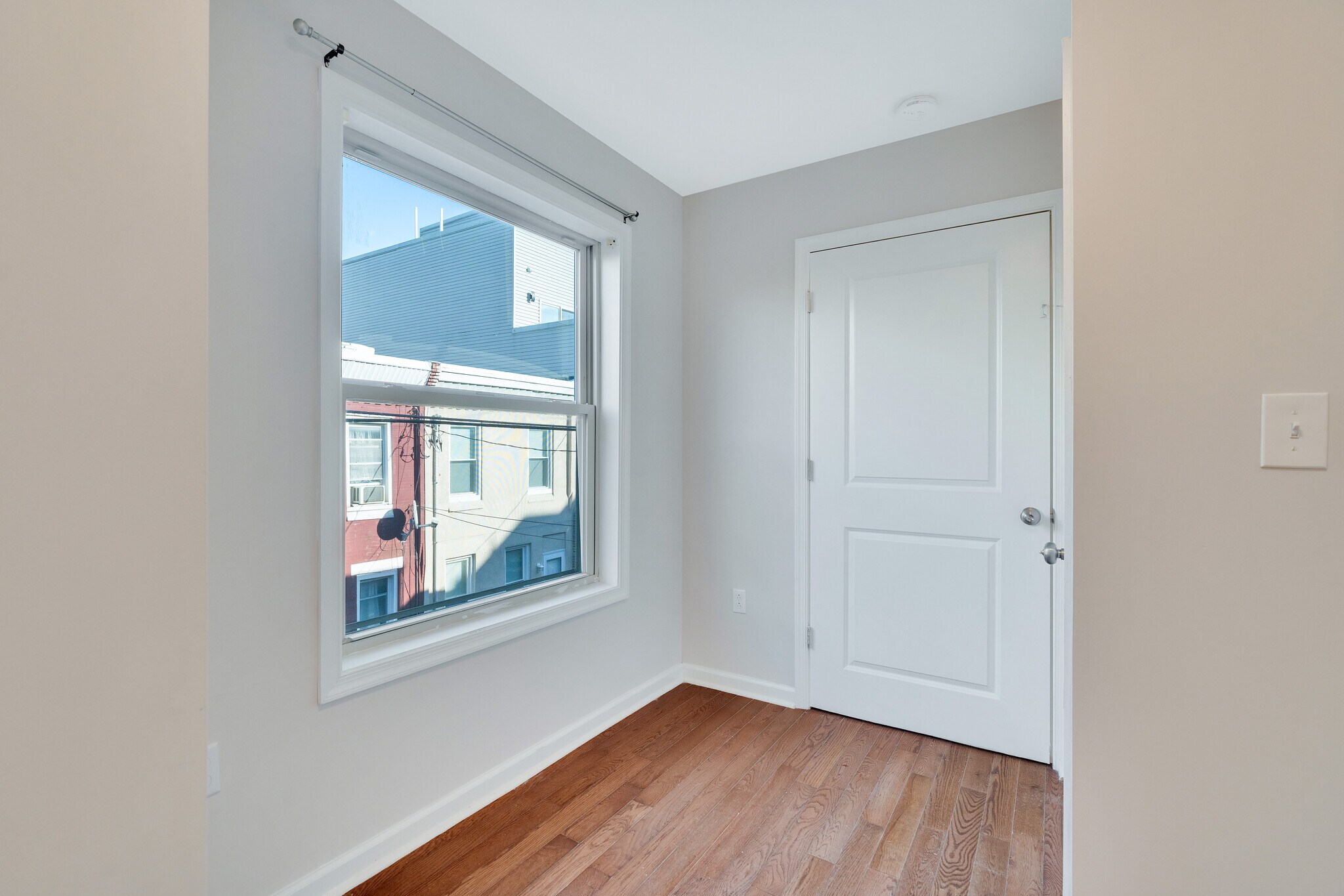 Building Photo - 1310 S Opal St