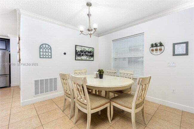 Building Photo - 3158 SW Centamino St