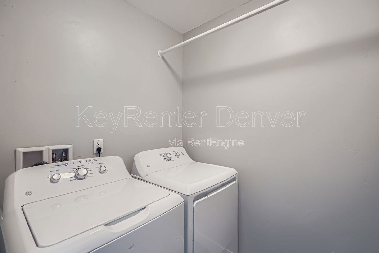 Building Photo - 2474 Eaton St