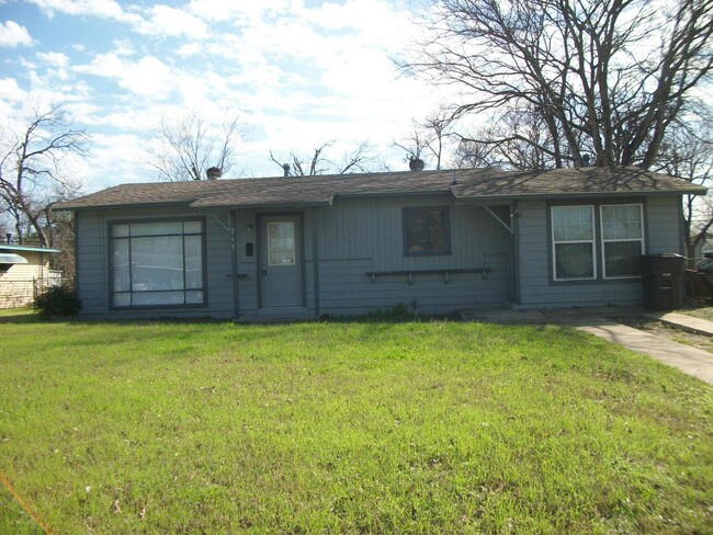 Primary Photo - Awesome house!