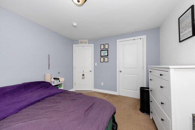 Building Photo - 2 Faust Ct