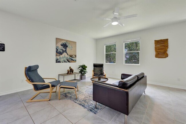 Building Photo - 216 Mary Max Cir