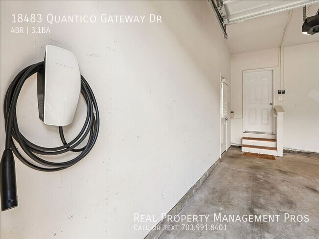 Building Photo - 18483 Quantico Gateway Dr