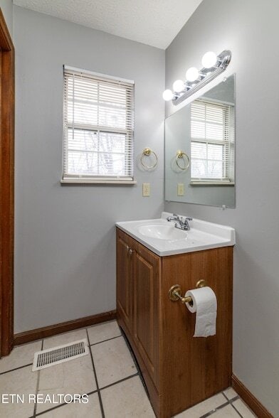 Building Photo - 1504 Marconi Dr