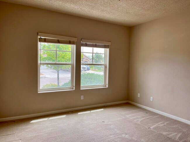 Building Photo - 2217 Mayapan Rd SE