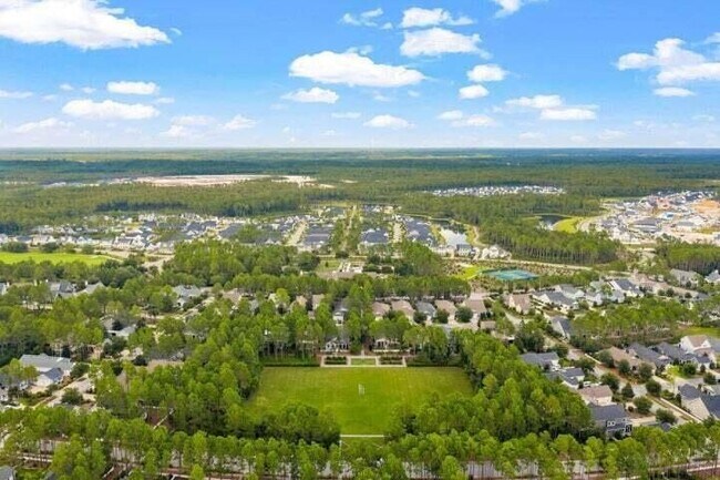Building Photo - 120 Suwanee Dr