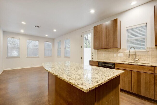 Building Photo - 2933 E Martin Luther King Jr Blvd