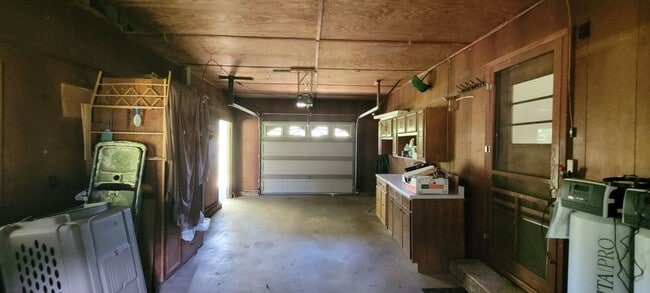 Building Photo - 203 Church Hollow Rd