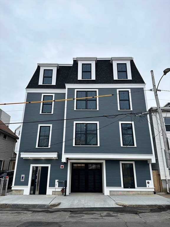 Building Photo - 197 Condor St