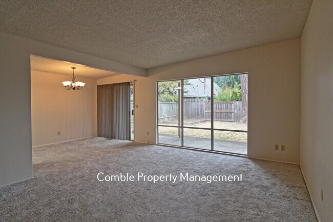 Building Photo - 426 164th Ave NE