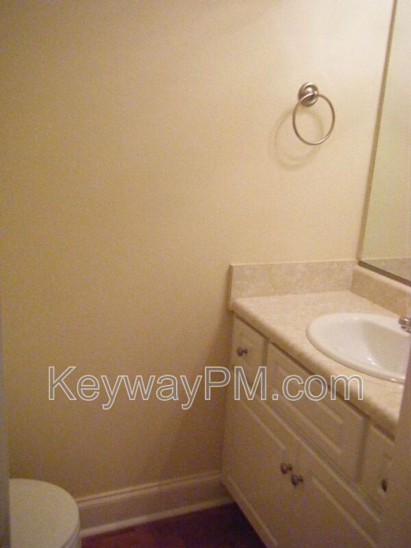 Building Photo - 2054 Reserve Ln