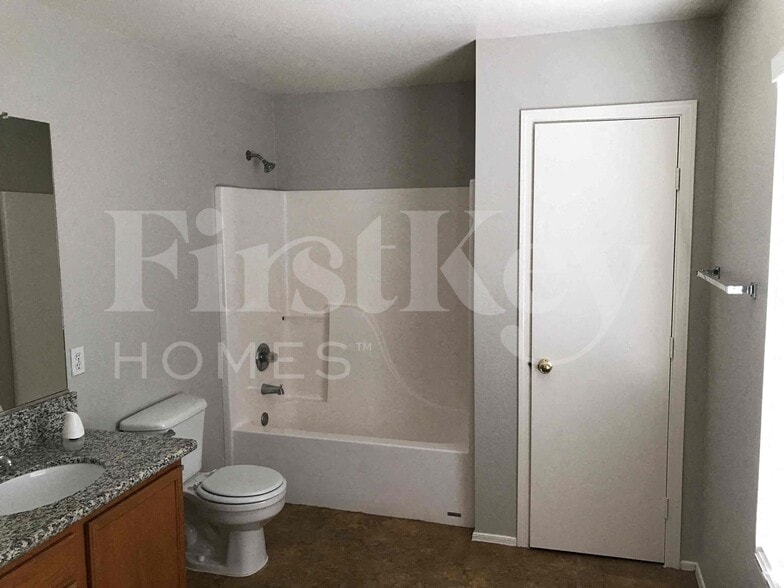 Building Photo - 3959 S Nebraska St