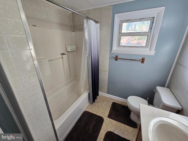 Building Photo - 1207 Deer Creek Church Rd