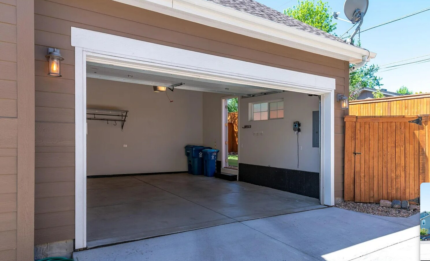 Building Photo - 3341 Yukon Ct