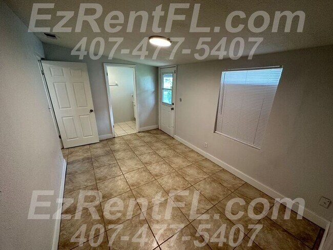 Building Photo - 5103 Cochita Dr