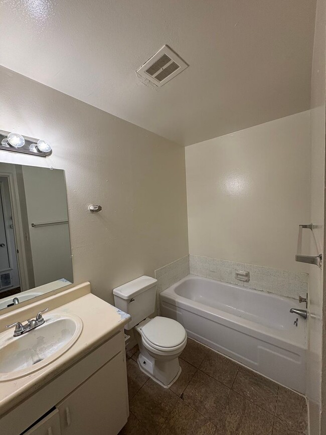 Building Photo - Nice Farmersville home for Rent!