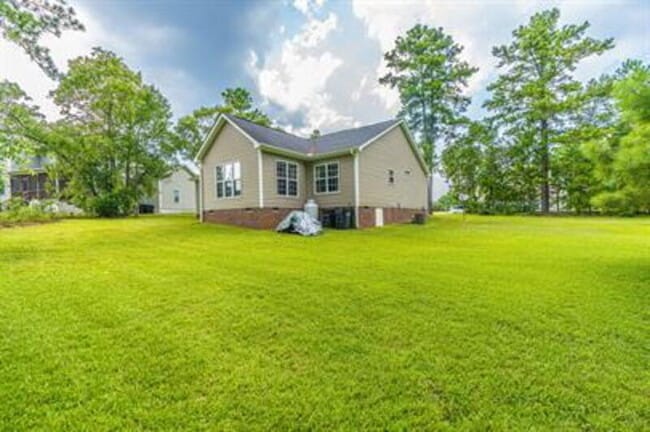 Building Photo - 428 Green Links Dr