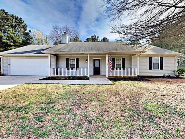 Primary Photo - 203 Creek Side Pl