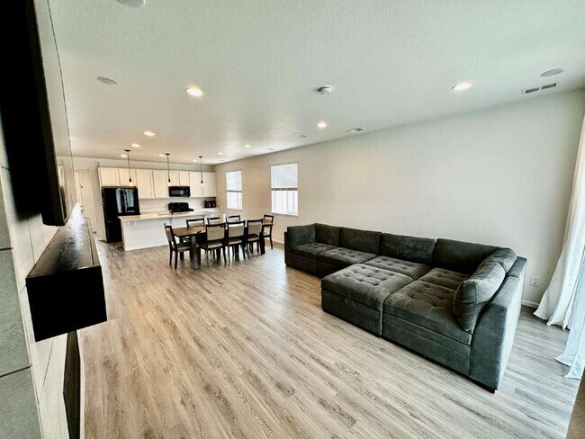 Building Photo - "Charming 4-Bedroom Castle Rock Home with Spacious Living!"  Available Now!