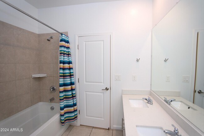 Building Photo - 9210 W Willow Bend Ln