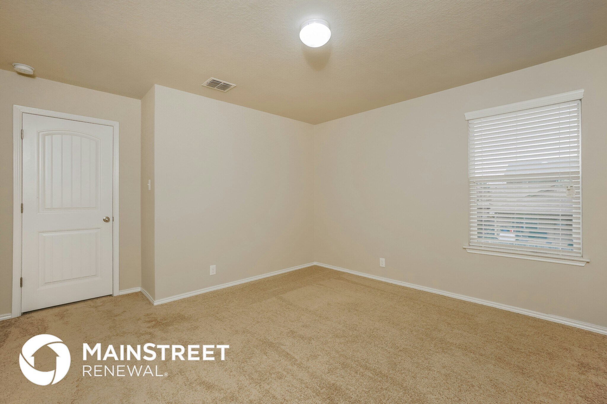 Building Photo - 8939 Hickman Pk