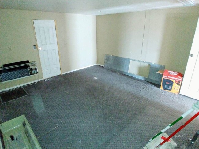 Building Photo - Retail Space for Lease