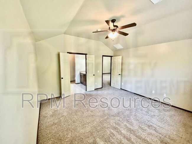 Building Photo - 9021 SW 55th St